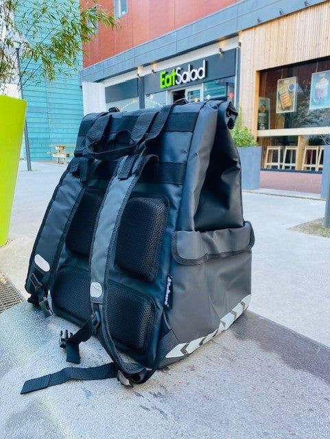 Statutul de curier în România 2026 — PFA, SRL, taxe